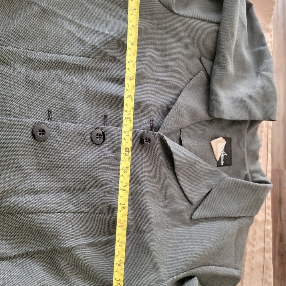 Women suit, sz 14, positive attitude